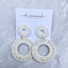 Load image into Gallery viewer, White Raffia Circle Earring
