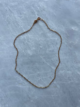 Load image into Gallery viewer, Paperclip Gold Necklace
